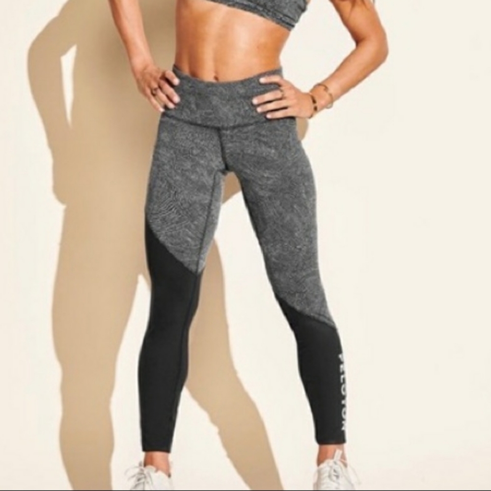 NWOT Lululemon x peloton wunder under colorblock leggings